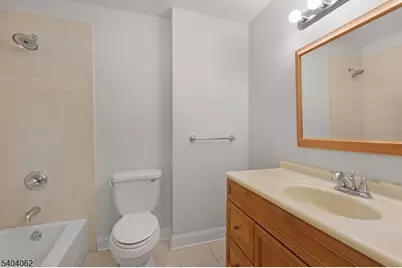 242 Powderhorn Drive, Lopatcong Township, NJ 08865 - Photo 25