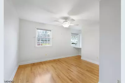 242 Powderhorn Drive, Lopatcong Township, NJ 08865 - Photo 15