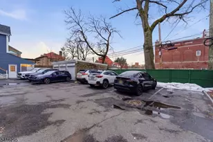 16 Munn St, Montclair Twp., NJ 07042 - Photo 17