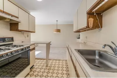 813 Spruce Hills Dr #813, Glen Gardner, NJ 08826 - Photo 15