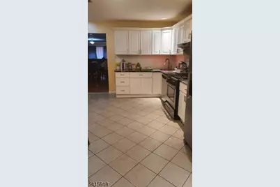 604 Livingston St #C4, Elizabeth, NJ 07206 - Photo 9