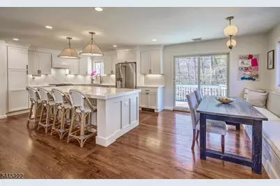 29 Cora Lane, Chester, NJ 07930 - Photo 5