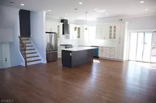 3 Cambridge Rd, East Hanover Township, NJ 07936 - Photo 3