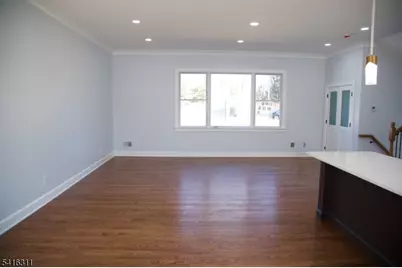 3 Cambridge Rd, East Hanover Township, NJ 07936 - Photo 5