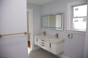 3 Cambridge Rd, East Hanover Township, NJ 07936 - Photo 21