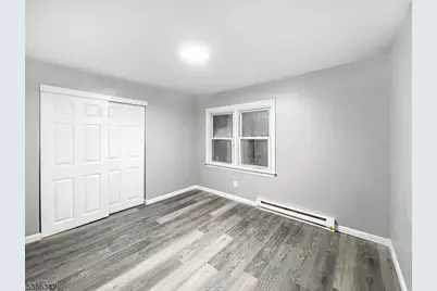 208 Fayette Ave, Wayne, NJ 07470 - Photo 5