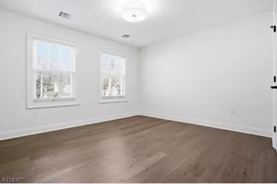 44 Manor Rd, Livingston, NJ 07039 - Photo 27