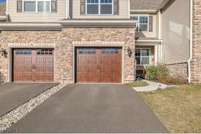 8 Watersedge Dr, Parsippany, NJ 07005 - Photo 5