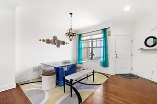 8 Watersedge Dr, Parsippany, NJ 07005 - Photo 11