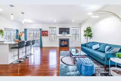 8 Watersedge Dr, Parsippany, NJ 07005 - Photo 13