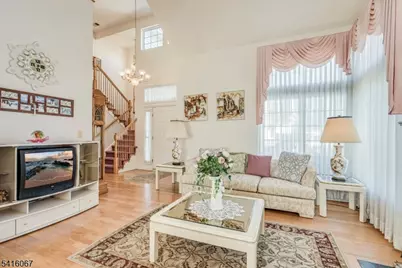 13 Little Doe Run, Jefferson Township, NJ 07438 - Photo 7