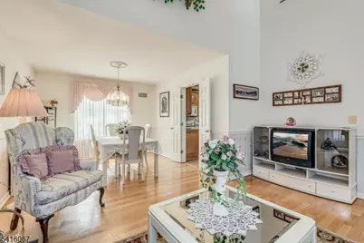 13 Little Doe Run, Jefferson Township, NJ 07438 - Photo 9