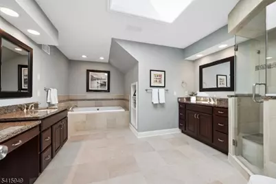 7 Robin Ct, Chester, NJ 07930 - Photo 25