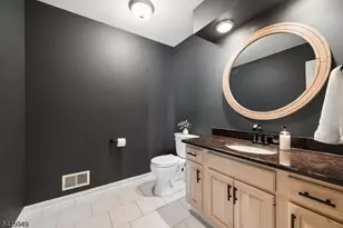 7 Robin Ct, Chester, NJ 07930 - Photo 15