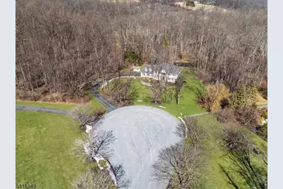 7 Robin Ct, Chester, NJ 07930 - Photo 43