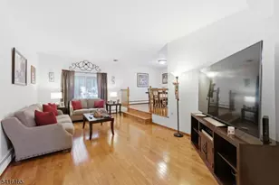 4 Faesch Ct, Rockaway Township, NJ 07866 - Photo 3