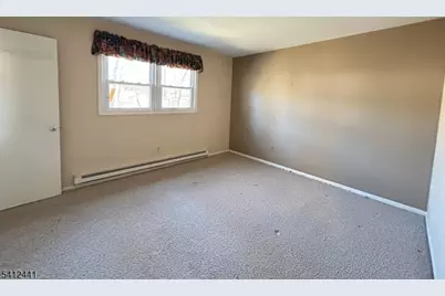 11 Adelphi Trl, Hopatcong, NJ 07843 - Photo 5