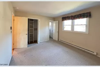 11 Adelphi Trl, Hopatcong, NJ 07843 - Photo 7