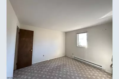 11 Adelphi Trl, Hopatcong, NJ 07843 - Photo 17