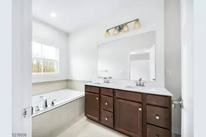 11 Peckwell St, Mount Olive, NJ 07828 - Photo 11