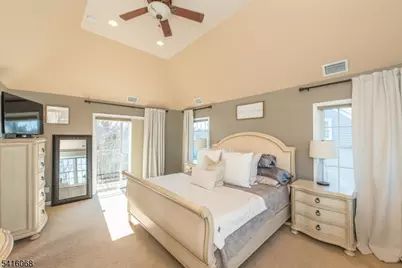 18 Stonycroft Rd, Wayne, NJ 07470 - Photo 17