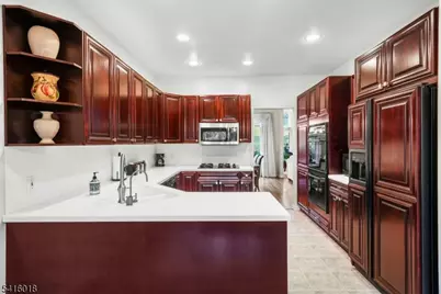 67 Wedgewood Dr, Montville Township, NJ 07045 - Photo 7