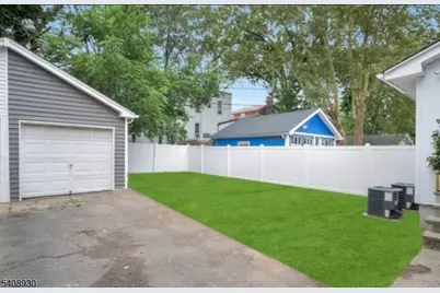 148 Freeman Ave, East Orange, NJ 07018 - Photo 37