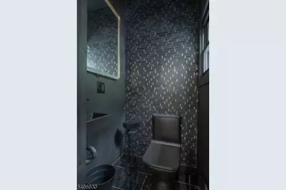 148 Freeman Ave, East Orange, NJ 07018 - Photo 19