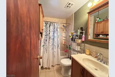 110 Metro Trl, Hopatcong, NJ 07843 - Photo 9