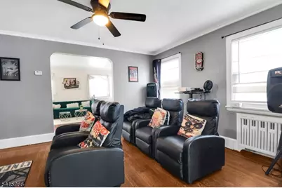 34 Cleveland Ave, Newark, NJ 07106 - Photo 11