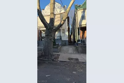 40 Wegman Pkwy, Jersey City, NJ 07305 - Photo 7