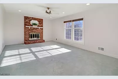 70 Tiffany Dr, East Hanover Township, NJ 07936 - Photo 15