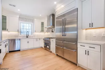 646 Mountain Ave, Berkeley Heights Township, NJ 07922 - Photo 9