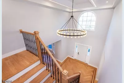 646 Mountain Ave, Berkeley Heights Township, NJ 07922 - Photo 3