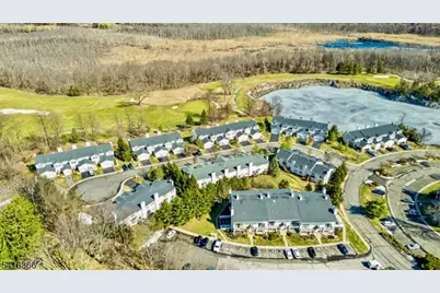 10 Amherst Ct, Hamburg, NJ 07419 - Photo 13