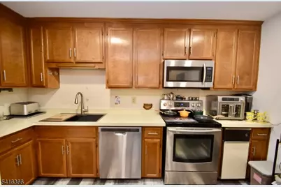 10 Amherst Ct, Hamburg, NJ 07419 - Photo 5