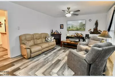 10 Amherst Ct, Hamburg, NJ 07419 - Photo 3