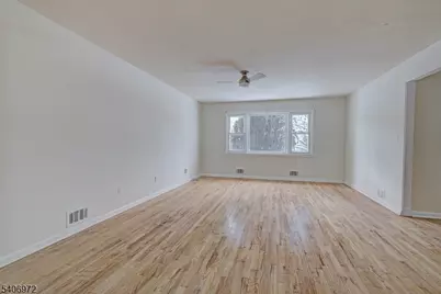 27 Old Short Hills Rd, West Orange Township, NJ 07052 - Photo 5