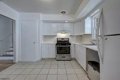 27 Old Short Hills Rd, West Orange Township, NJ 07052 - Photo 9