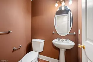 408 Donato Cir, Scotch Plains Township, NJ 07076 - Photo 9