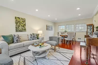 60 E Sherbrooke Pkwy, Livingston, NJ 07039 - Photo 5