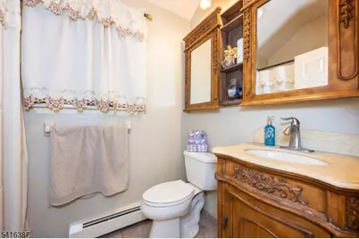 52 Mount Pleasant Ave, Woodland Park, NJ 07424 - Photo 15