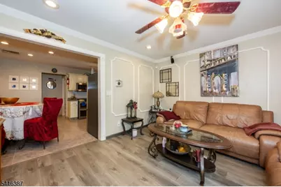 52 Mount Pleasant Ave, Woodland Park, NJ 07424 - Photo 5