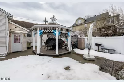 52 Mount Pleasant Ave, Woodland Park, NJ 07424 - Photo 21