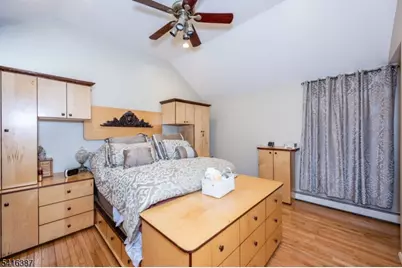 52 Mount Pleasant Ave, Woodland Park, NJ 07424 - Photo 11