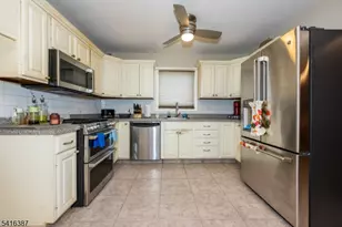 52 Mt Pleasant Ave, Woodland Park, NJ 07424 - Photo 9