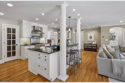 30 Colonial Way, Millburn Twp., NJ 07078 - Photo 21