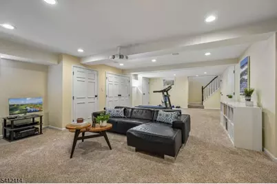 30 Colonial Way, Millburn Twp., NJ 07078 - Photo 39