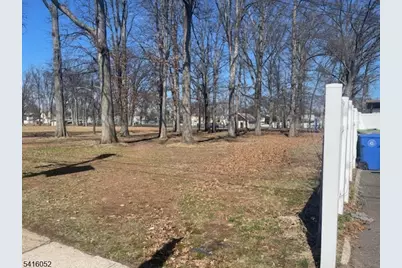 506 Bower St, Linden, NJ 07036 - Photo 5