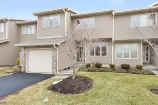 16 Riggs Ct, Bernards Township, NJ 07920 - Photo 1